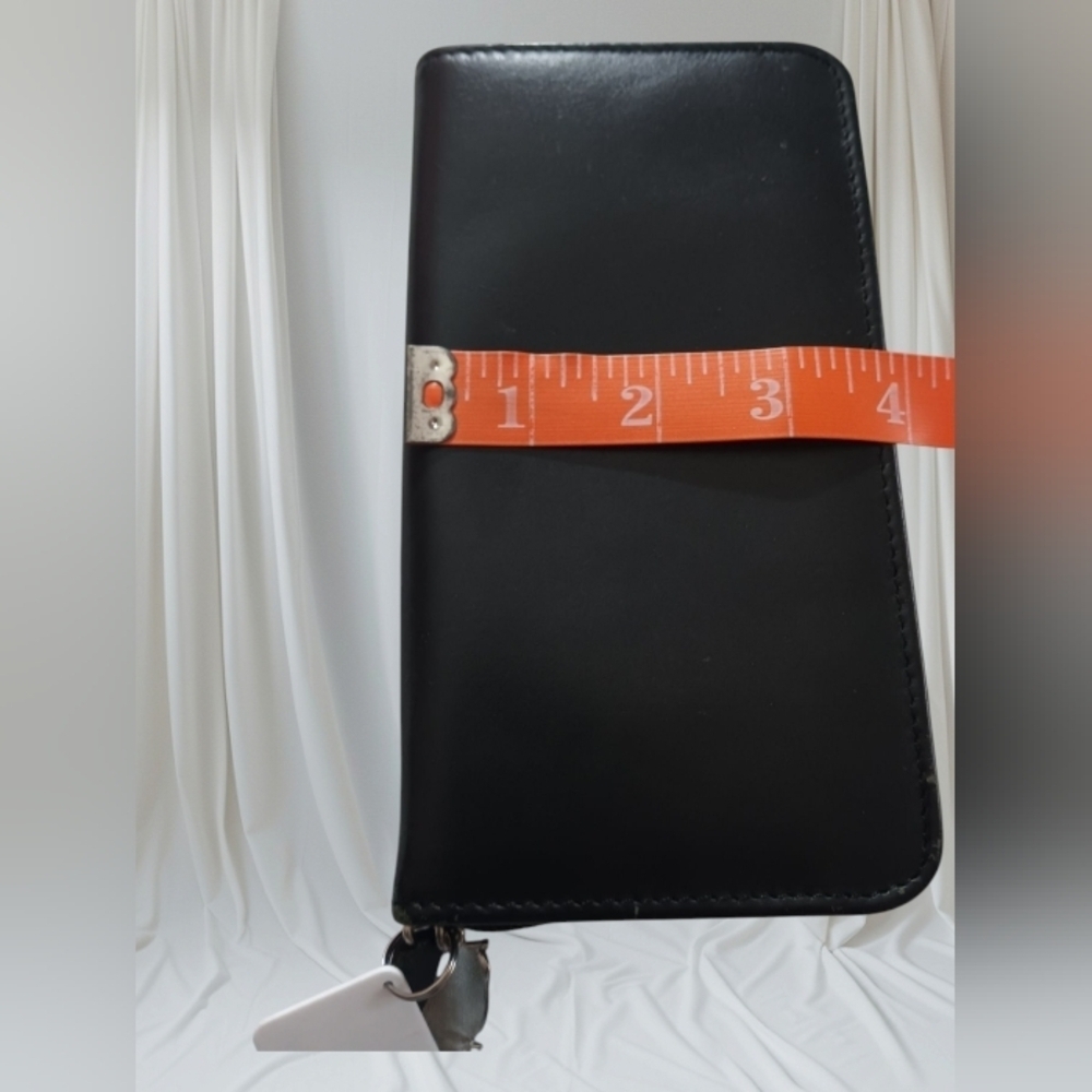 Black Faux Leather Zip Around Y2K Wallet - Picture 10 of 17